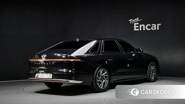 Hyundai Grandeur (GN7) id 4591951 из Кореи 12