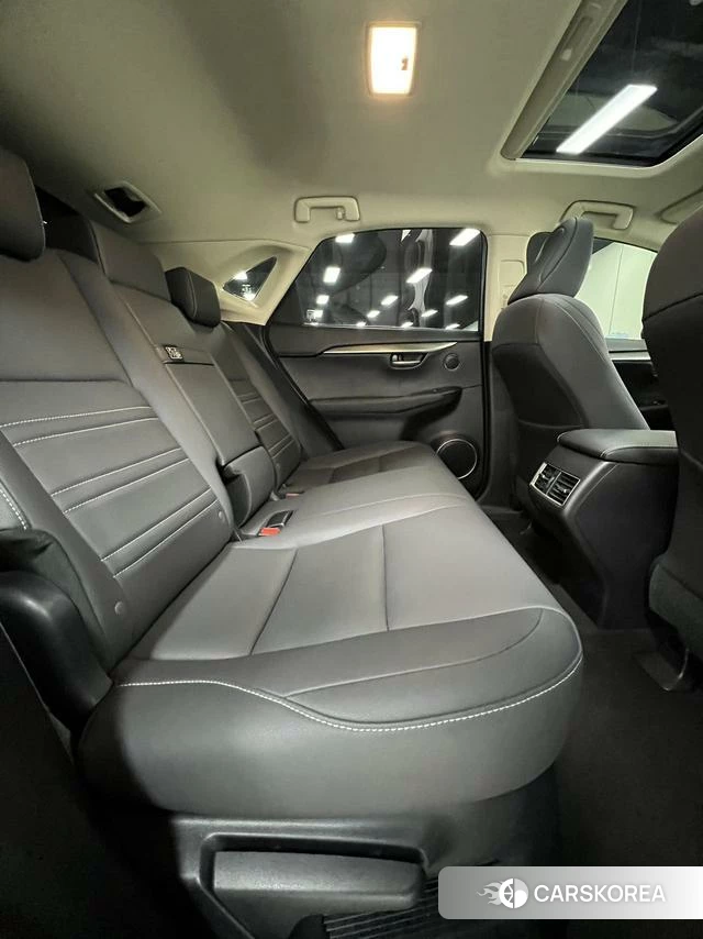 Lexus NX id 4258890 из Китая 12