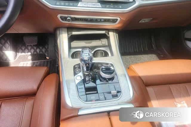 BMW X7 id 4260974 из Китая 9