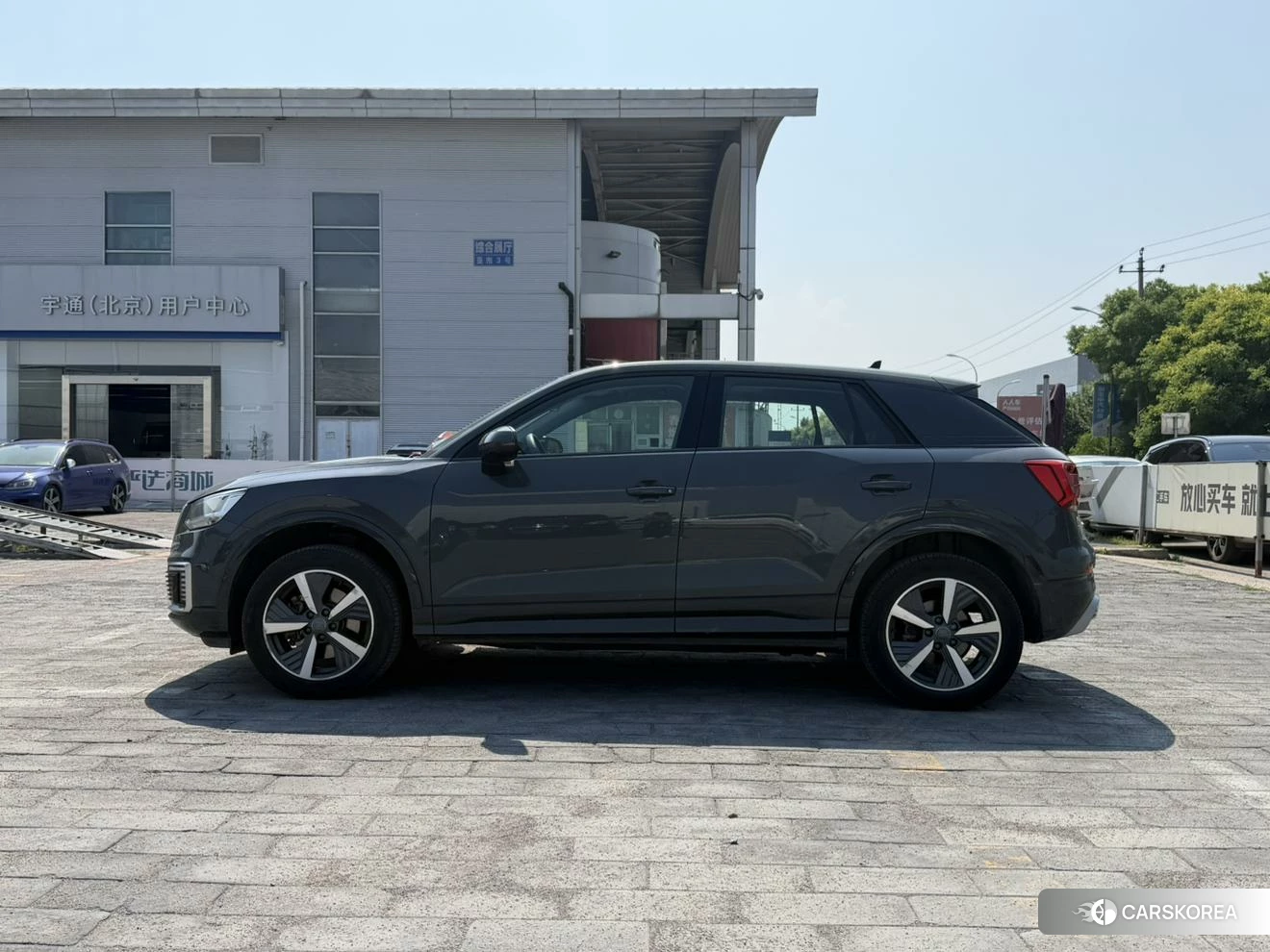 Audi Q2L 2019 Темно-серый из Китая, фото 6
