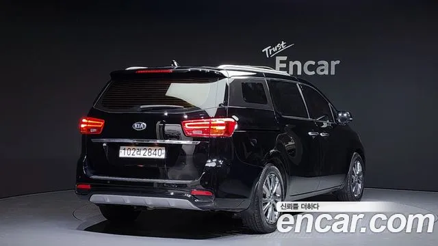 Kia The New Carnival id 2430406 из Кореи 12