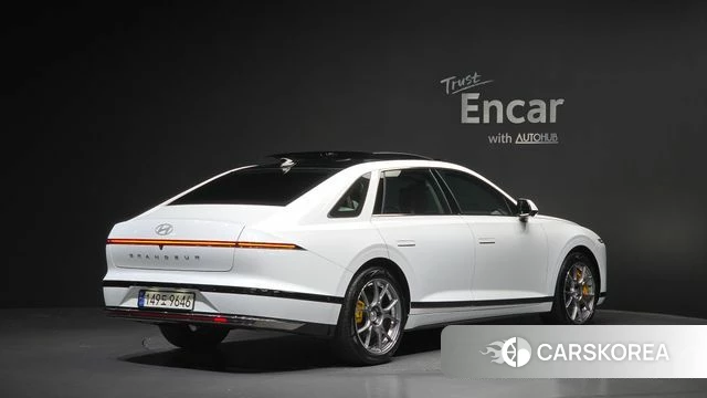 Hyundai Grandeur Hybrid (GN7) id 3831826 из Кореи 12
