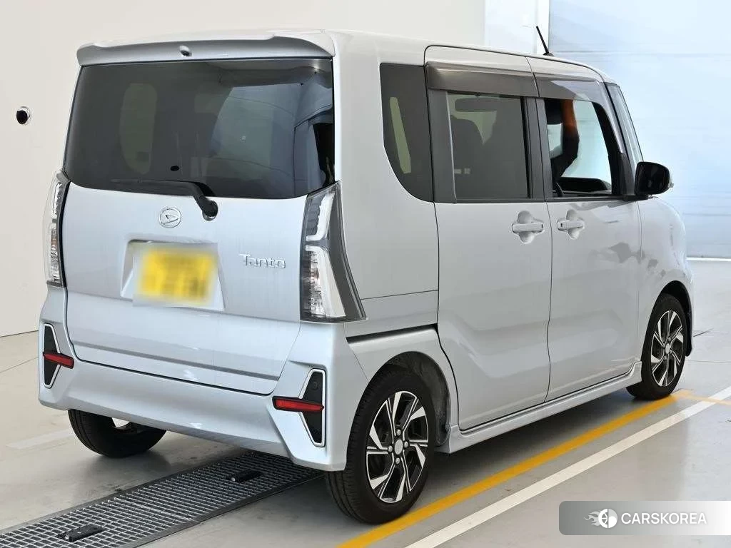 Daihatsu Tanto 2021 из Японии, фото 2
