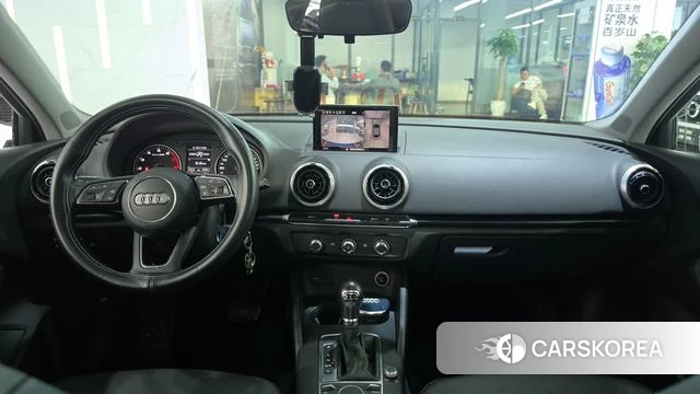 Audi A3 2019 Белый из Китая, фото 2