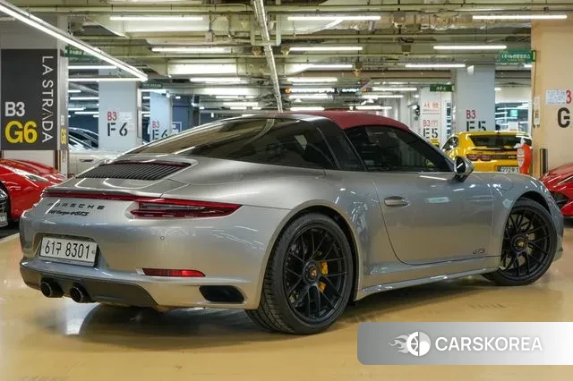 Porsche 911 id 3773158 из Кореи 12