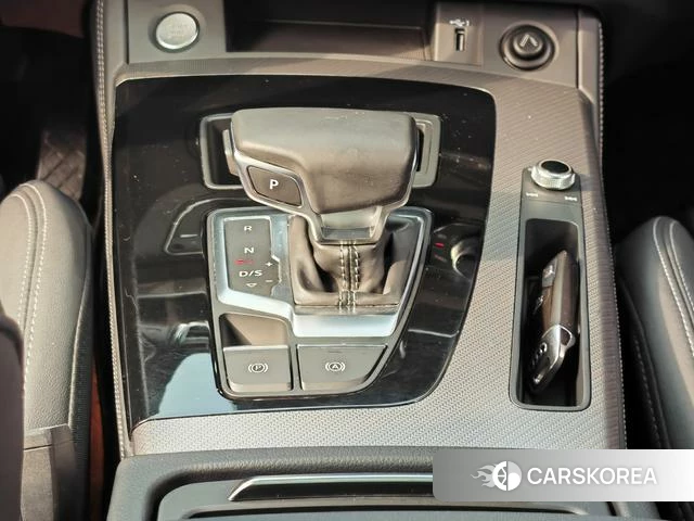 Audi Q5L id 4275632 из Китая 12