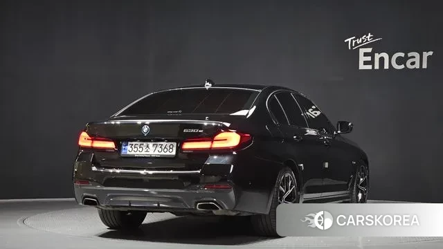 BMW 5 Series (G30) id 3372295 из Кореи 12