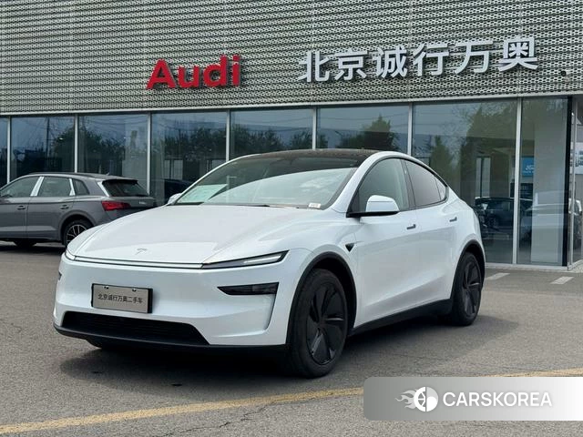 Tesla Model Y 2025 Белый из Китая, фото 2