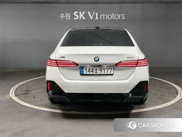 BMW 5 Series (G60) id 3410466 из Кореи 12