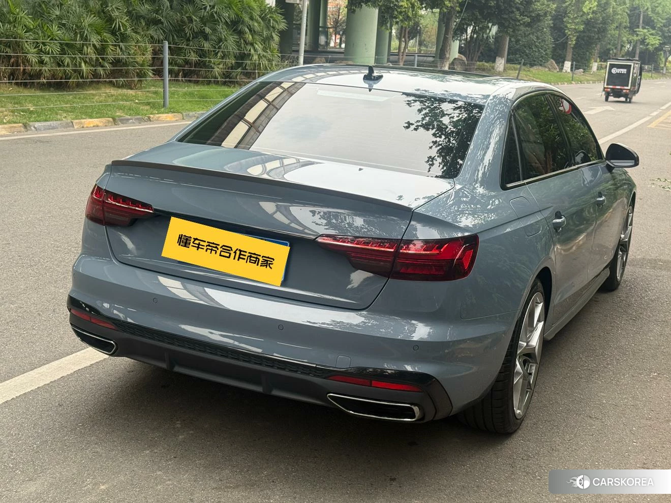 Audi A4L id 4461323 из Китая 12
