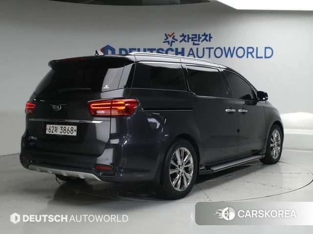 Kia The New Carnival id 4642618 из Кореи 12