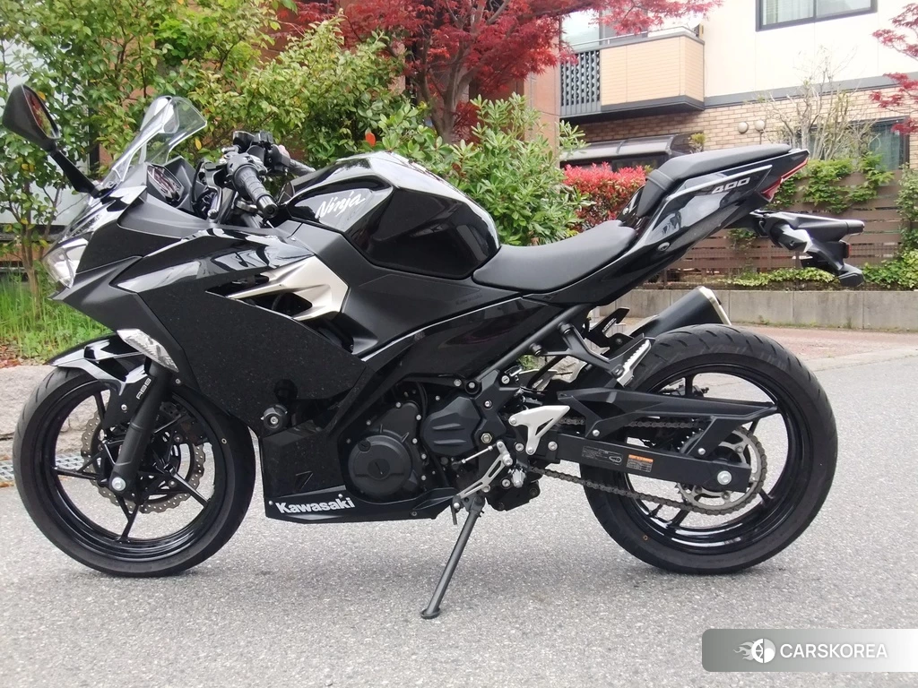 Проданный Kawasaki Ninja 400-2 2018 из Японии