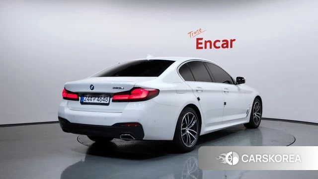 BMW 5 Series (G30) id 4443643 из Кореи 12