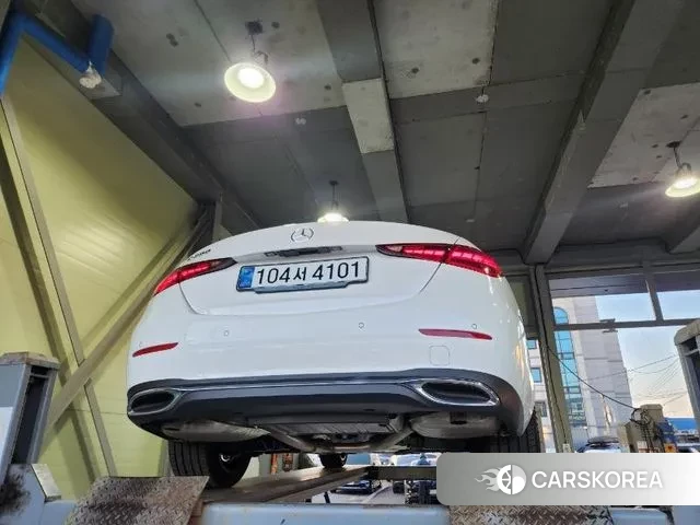 Mercedes-Benz C-Class W206 2025 Белый из Кореи, фото 2