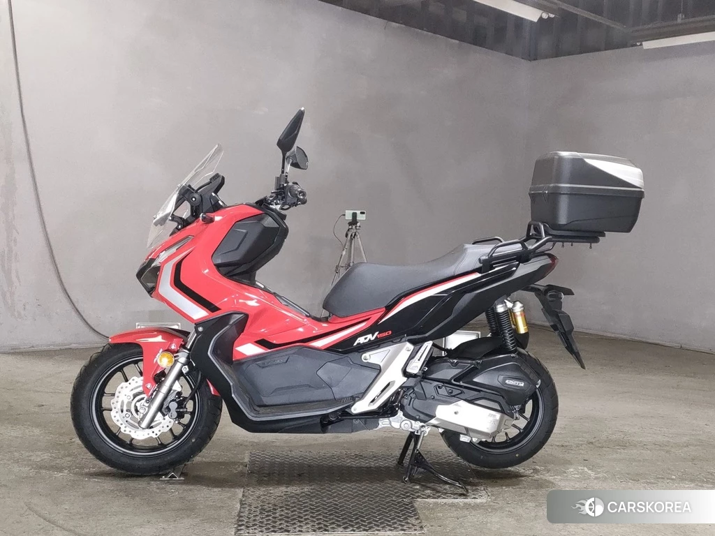 Проданный Honda ADV150 2019 из Японии, фото 2