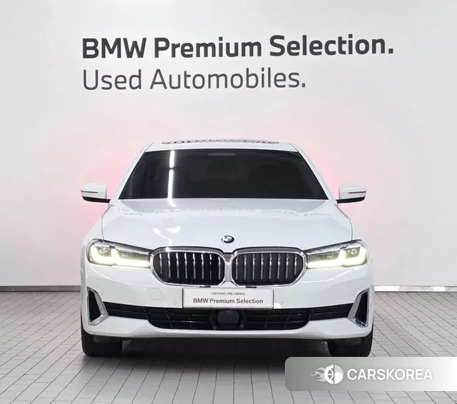 BMW 5 Series (G30) 2020 Белый из Кореи, фото 6