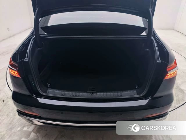 Audi A6L id 4298522 из Китая 12