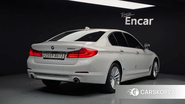 BMW 5 Series (G30) id 4403475 из Кореи 12