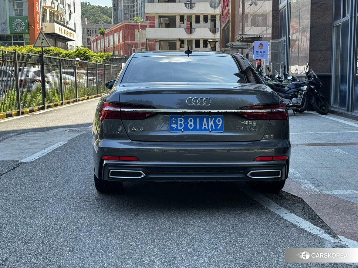 Audi A6L id 4440855 из Китая 12