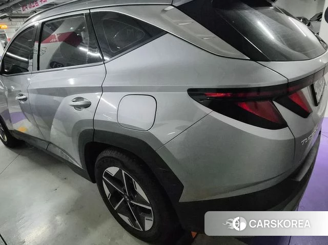 Hyundai The New Tucson (NX4) 2025 Серебристо-серый из Кореи, фото 2