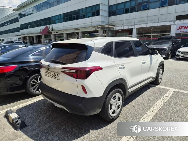Kia Seltos 2021 Белый из Кореи, фото 5