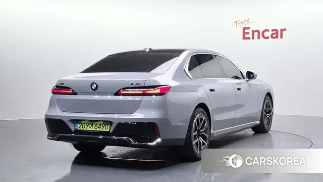 BMW 7 Series (G70) id 3695930 из Кореи 12