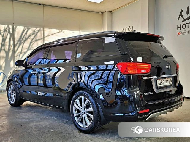 Kia The New Carnival id 4448103 из Кореи 12