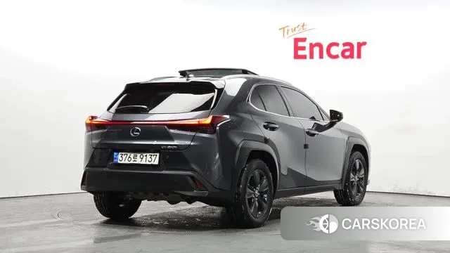 Lexus UX250h id 3645051 из Кореи 12
