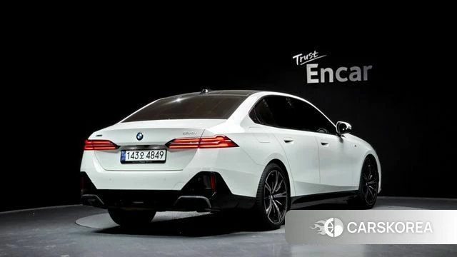 BMW 5 Series (G60) id 3897000 из Кореи 12