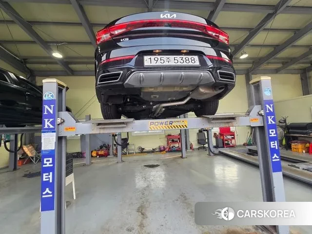 Kia K5 3rd generation 2023 Черный из Кореи, фото 2