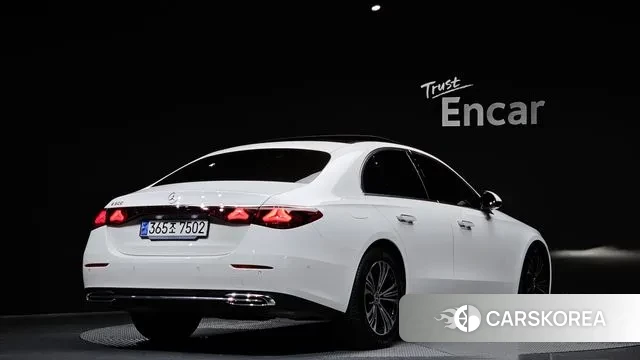 Mercedes-Benz E-Class W214 id 3502439 из Кореи 12