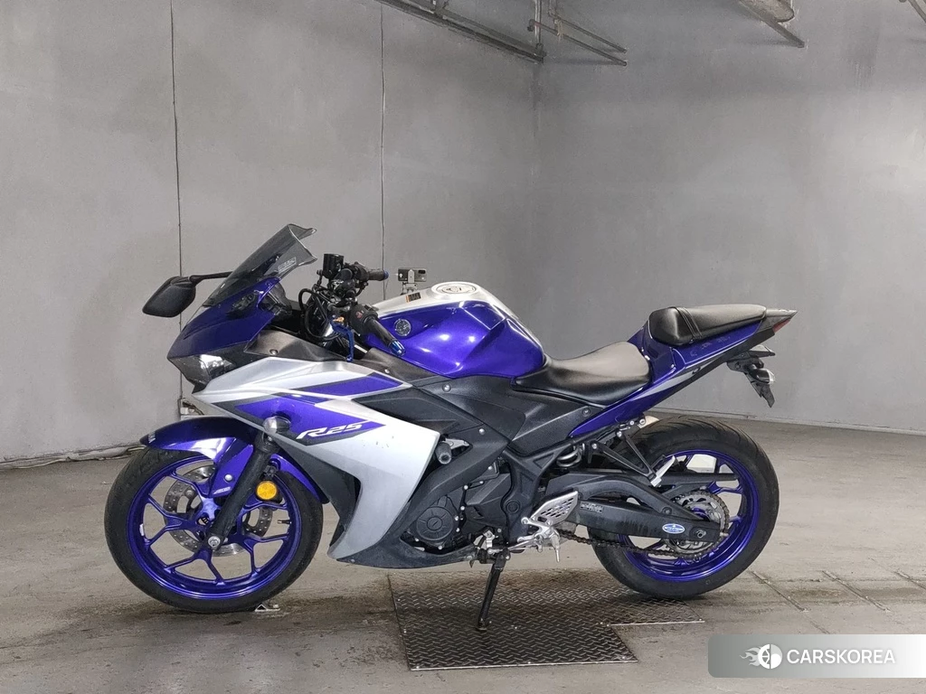 Проданный Yamaha YZF-R25 2015 из Японии