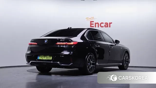 BMW 7 Series (G70) id 3523376 из Кореи 12