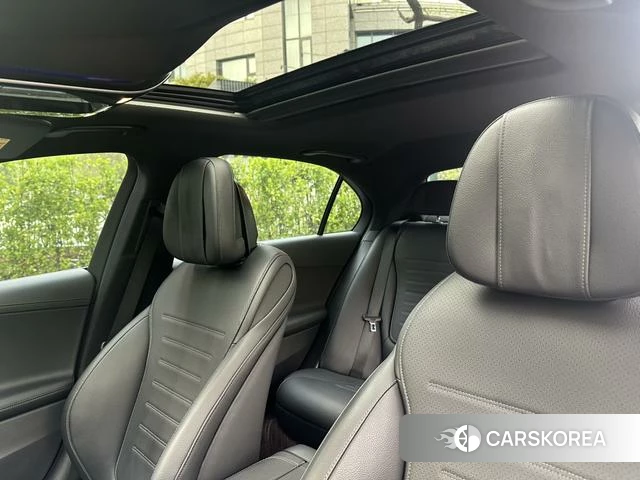 Mercedes-Benz Class C 2023 Белый из Китая, фото 6