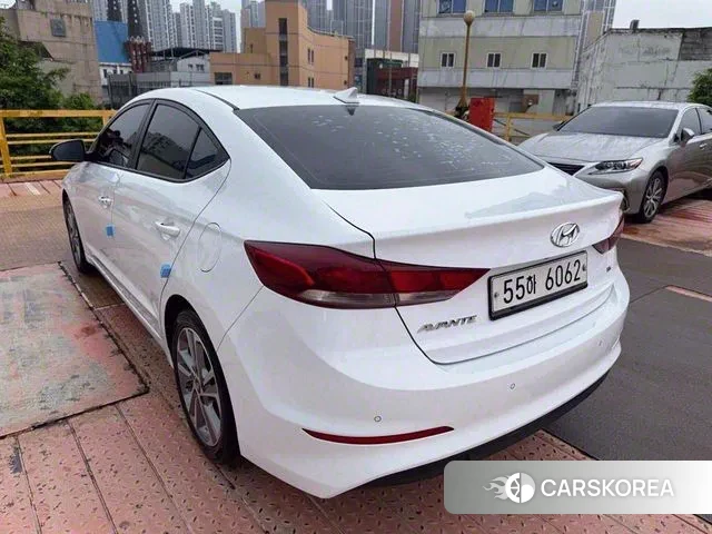 Hyundai Avante AD id 3474827 из Кореи 11