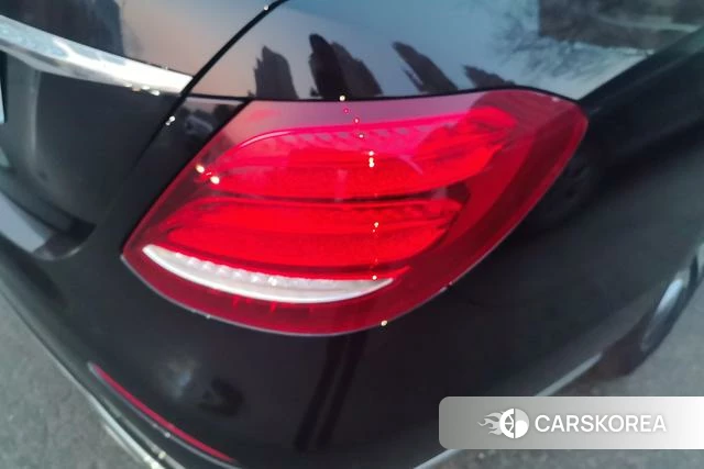 Mercedes-Benz E-class id 4207602 из Китая 9