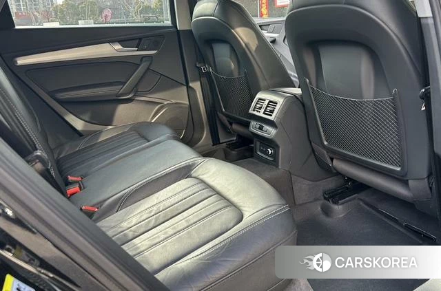 Audi Q5L id 4272943 из Китая 10