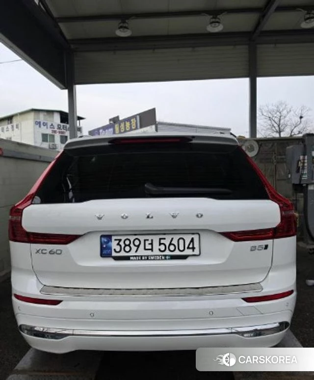 Volvo XC60 second Generation 2023 Белый из Кореи, фото 2