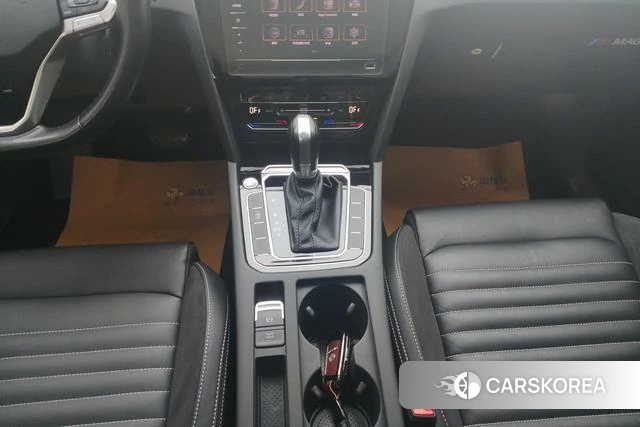 Volkswagen Magotan id 4272624 из Китая 9