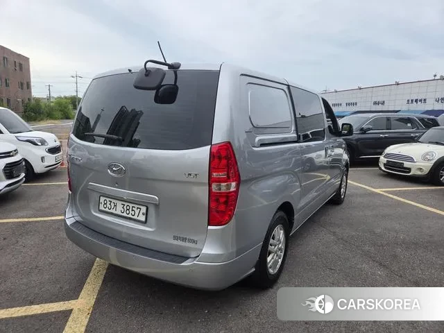 Hyundai The New Grand Starex id 3182541 из Кореи 12