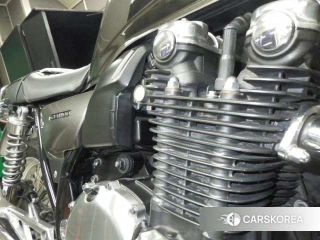 Engine photo