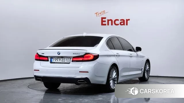 BMW 5 Series (G30) id 3707396 из Кореи 12