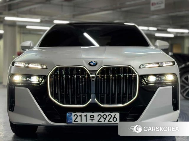 BMW 7 Series (G70) id 3805054 из Кореи 9
