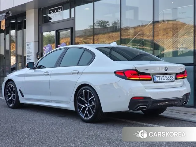 BMW 5 Series (G30) id 3338699 из Кореи 12