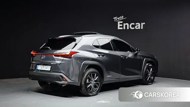 Lexus UX250h id 3740468 из Кореи 12