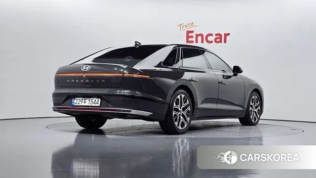 Hyundai Grandeur (GN7) id 3377886 из Кореи 12