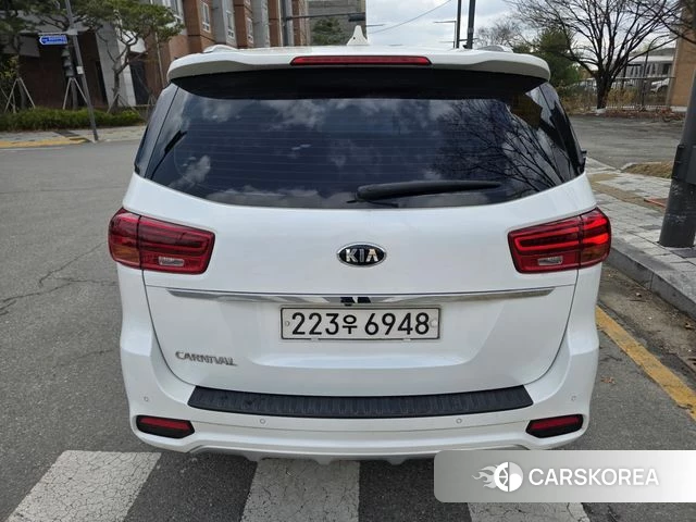 Kia The New Carnival id 4269497 из Кореи 12