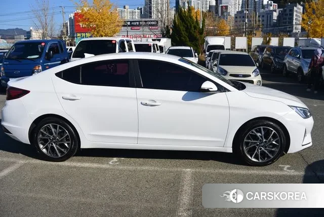 Hyundai The New Avante AD id 3423174 из Кореи 8