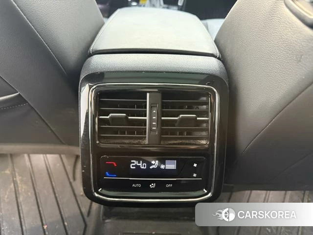 Volkswagen Passat id 4219754 из Китая 12