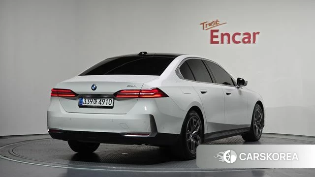 BMW 5 Series (G60) id 4375564 из Кореи 12